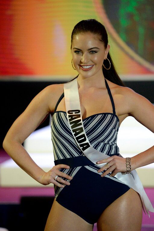 Miss Canada Siera Bearchell participates in a swimwear fashion show in Cebu City, central Philippines on January 17, 2017.  The Miss Universe pageant will be held on January 30. / AFP PHOTO / NOEL CELIS