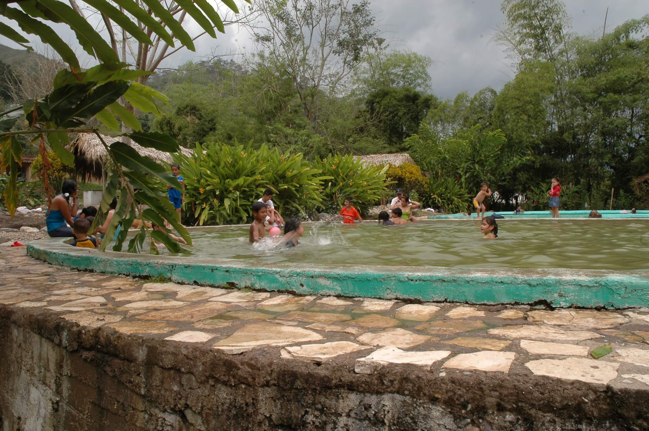 El lugar también cuenta con piscinas frescas para los niños. Luna Jaguar, Turismo