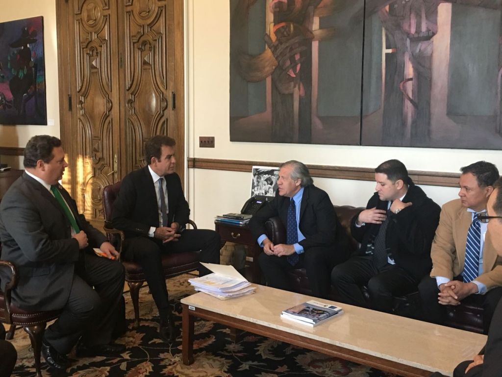 Almagro de la OEA se reúne con Salvador Nasralla