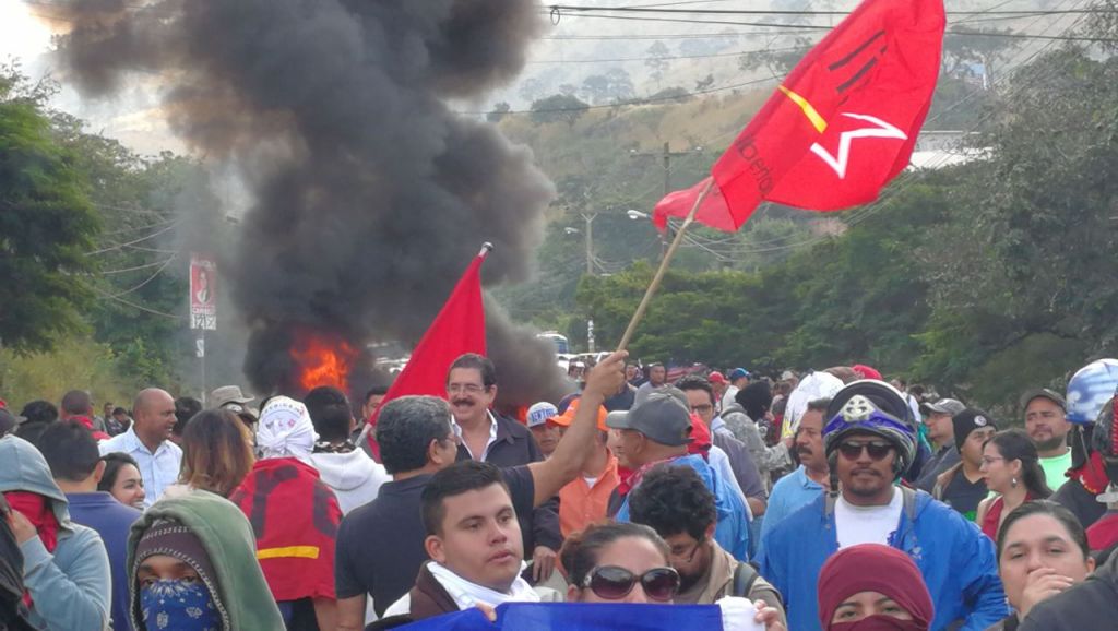 Manuel Zelaya Rosales se une a las protestas