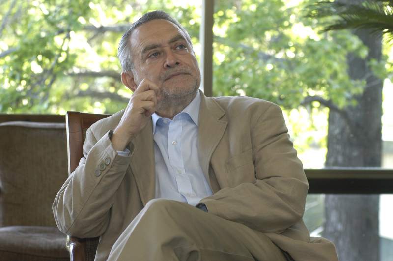 renuncia de Salvador Moncada como embajador Marca País