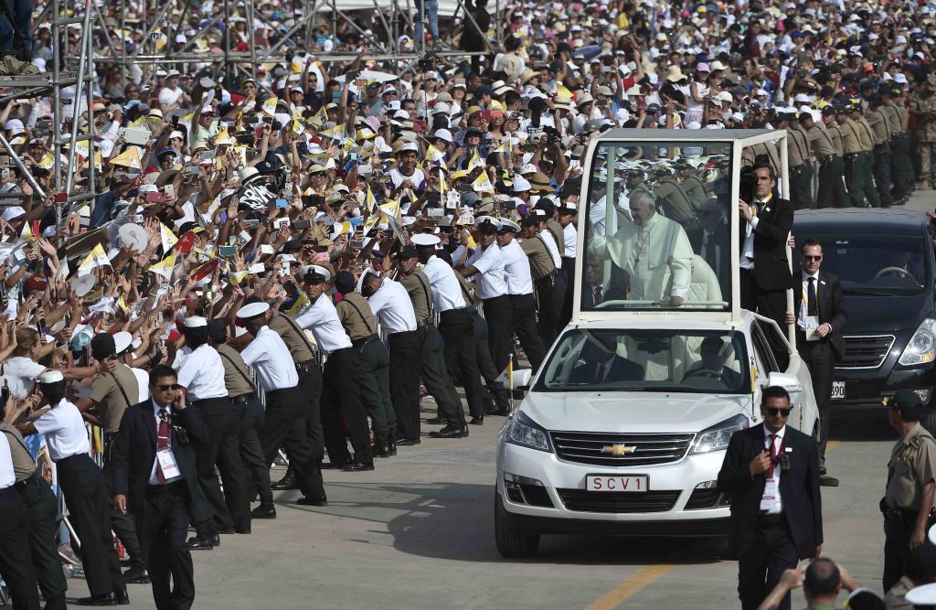 Papa Francisco cierra su visita en Perú