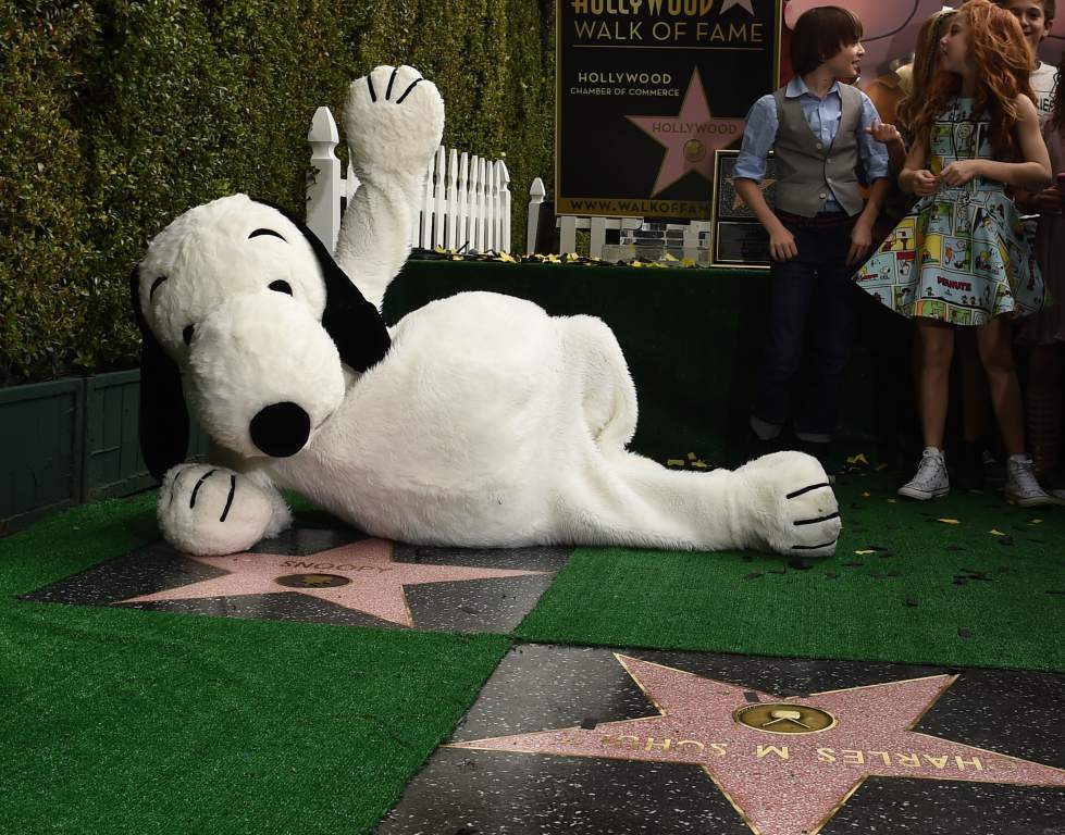 Charles Schulz y Snoopy paseo de la fama