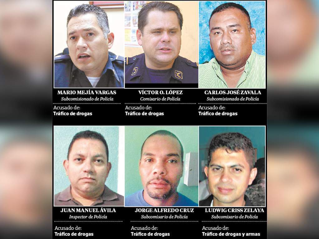 Miembros de la Policía Nacional acusados de participar en crímenes y delitos relacionados con el narcotráfico.