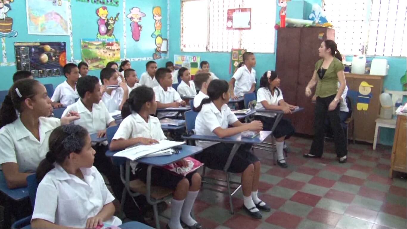 300 mil nuevos estudiantes esperan este año