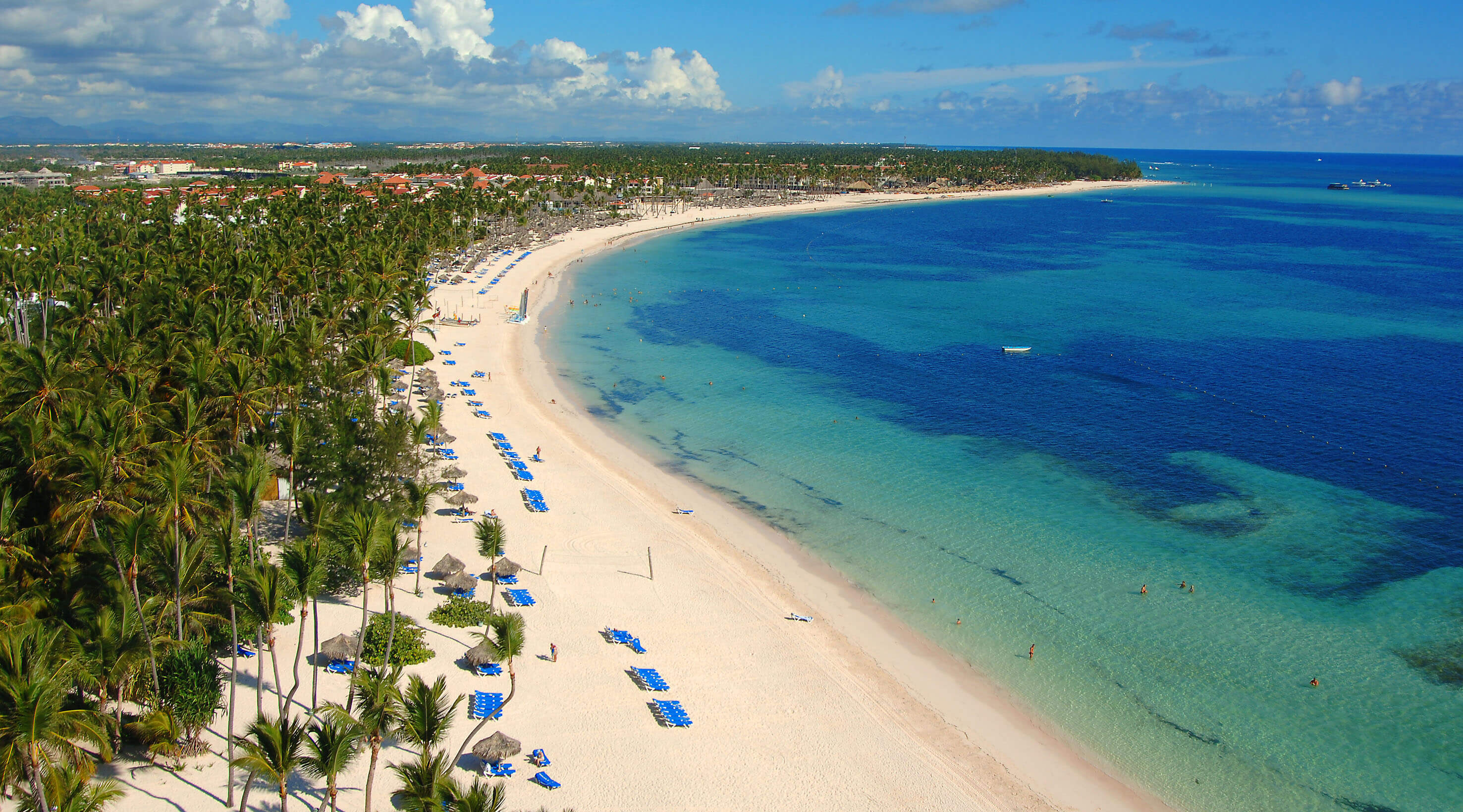 La playa está ubicada al este de ese país, es considerada por la República Dominicana como un tesoro nacional.
