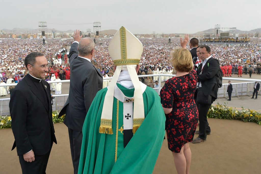 Papa Francisco cierra su visita en Perú