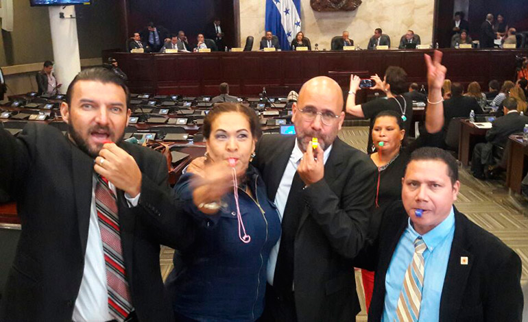 Congreso ascensos militares
