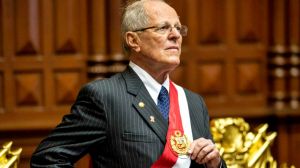 Renuncia presidente Perú