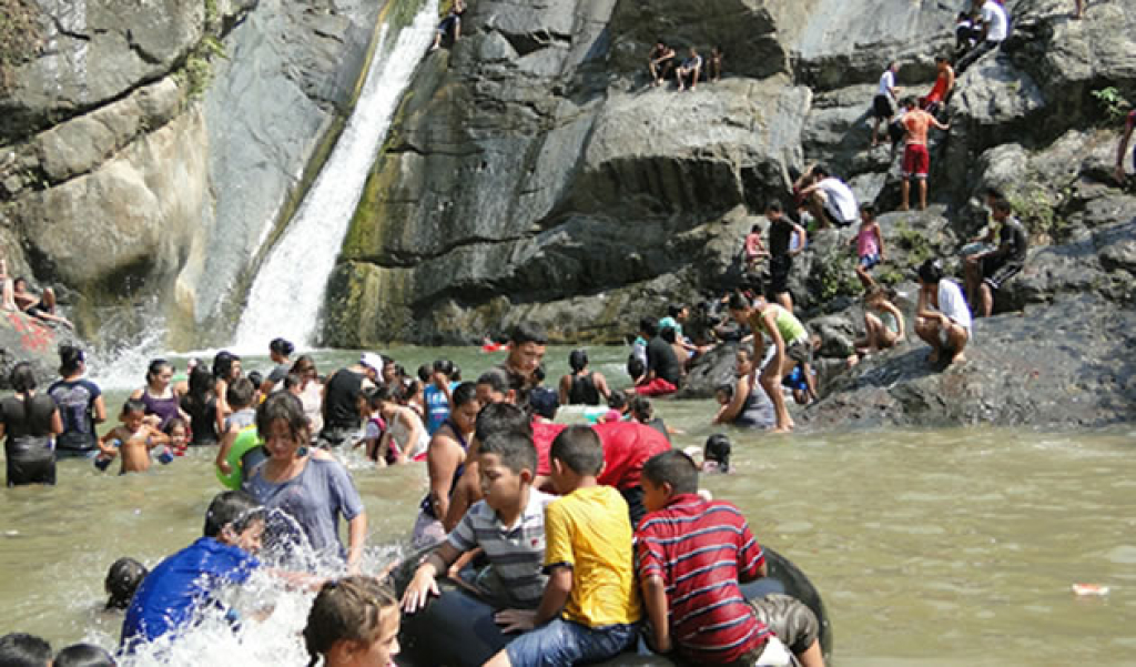 Honduras refrescantes balnearios