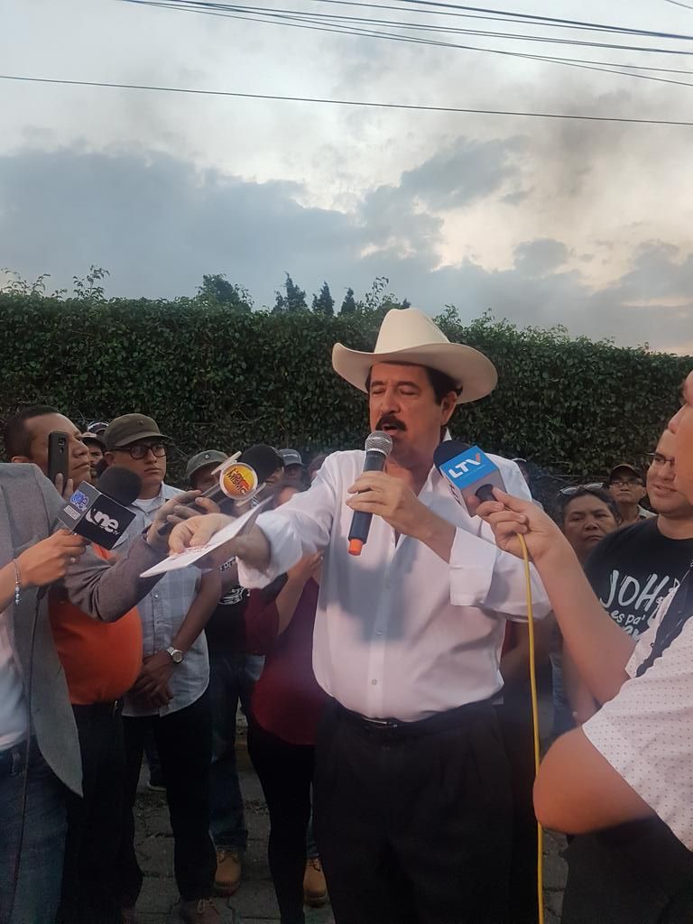 Salvador Nasralla y Manuel Zelaya