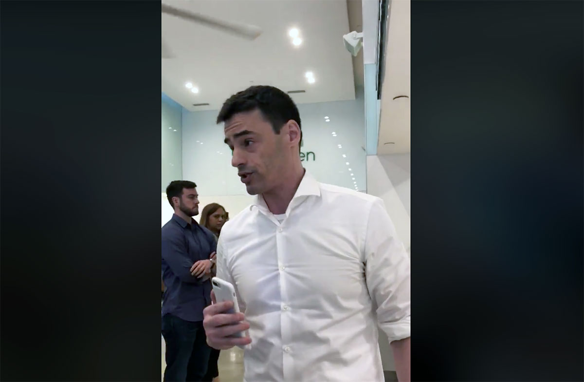 Abogado disculpa