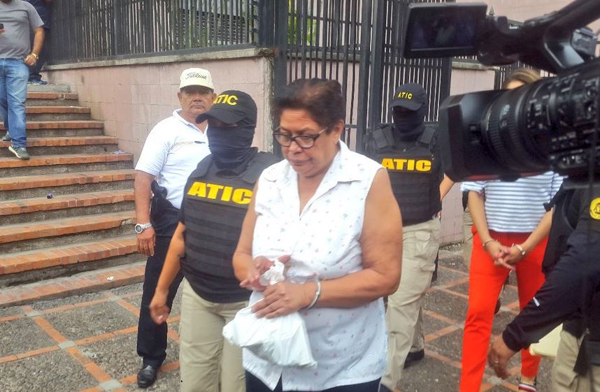 corrupción becas en salud