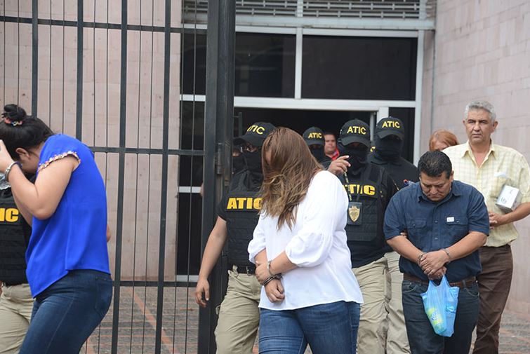 corrupción becas en salud