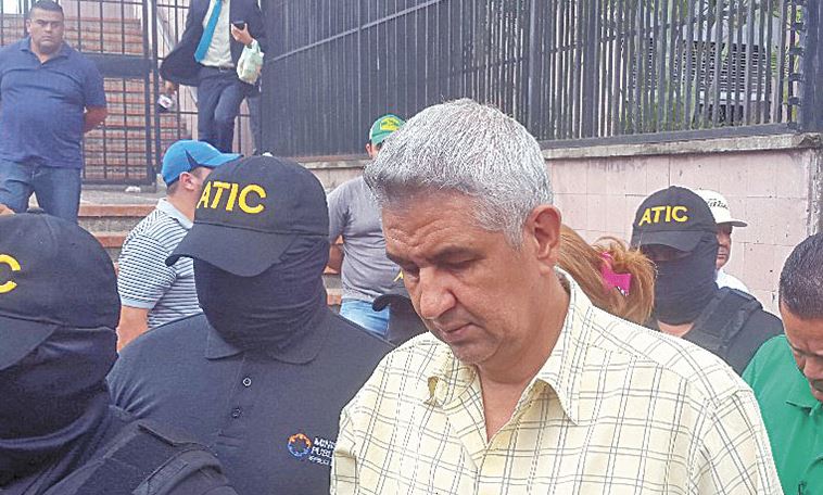 corrupción becas en salud