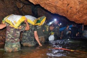 niños atrapados en Tailandia