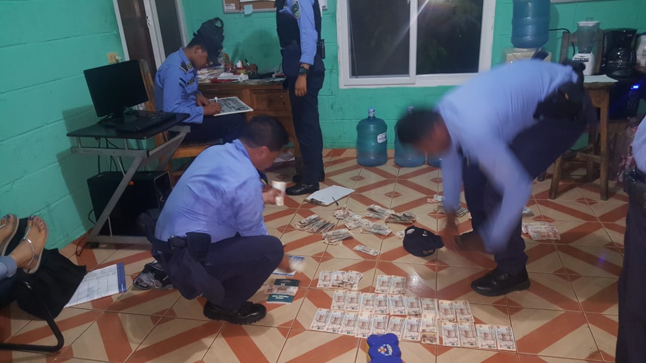 detienen a guatemaltecos detienen a guatemaltecos