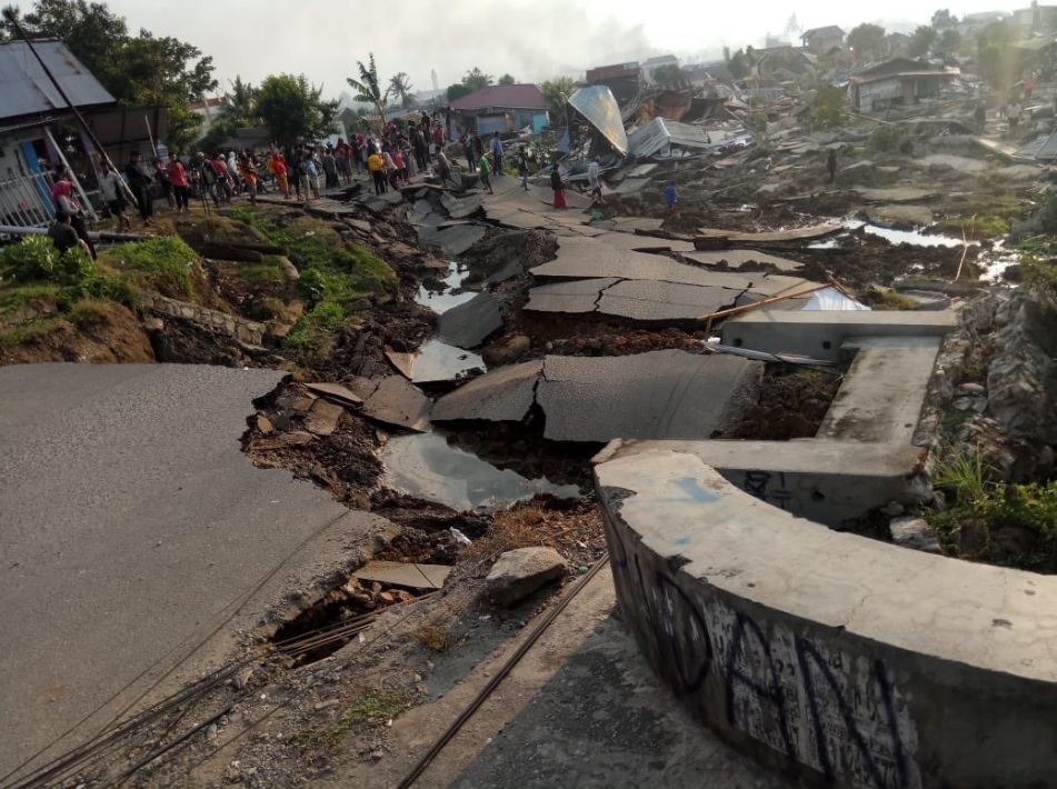 Tsunami en Indonesia Tsunami en Indonesia