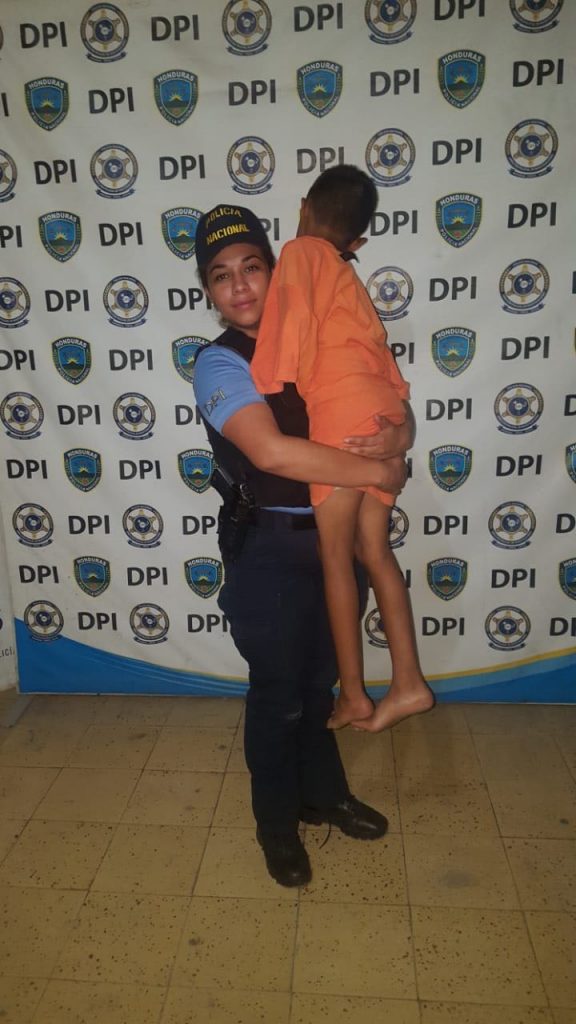 rescatan a NIÑO SECUESTRADO rescatan a NIÑO SECUESTRADO