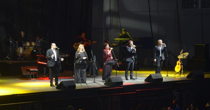 Armando Manzanero y Mocedades Armando Manzanero y Mocedades
