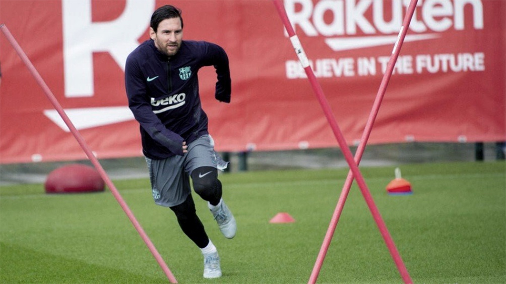 Messi viaja junto al Barcelona