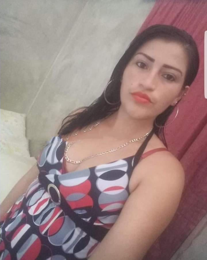 Ingrid Escalante (hija) Ingrid Escalante (hija)