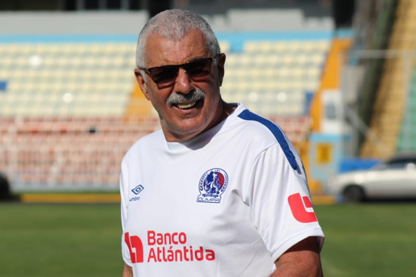 Manuel Keosseián no gana Manuel Keosseián no gana