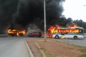 estudiantes quema de buses