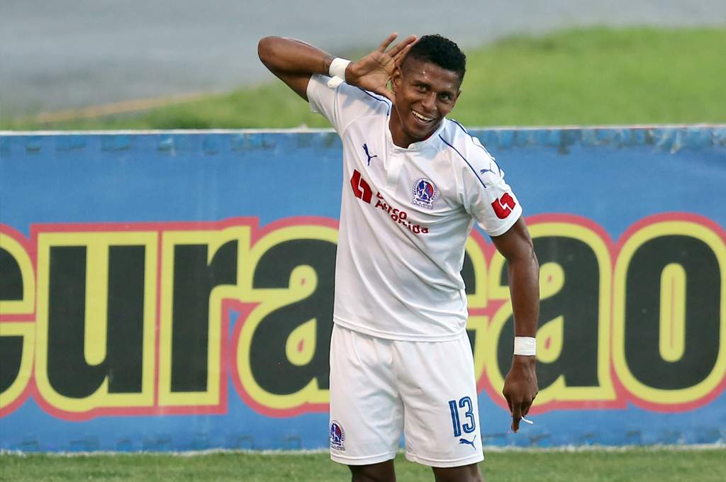 Carlo Costly técnico nacional Carlo Costly técnico nacional
