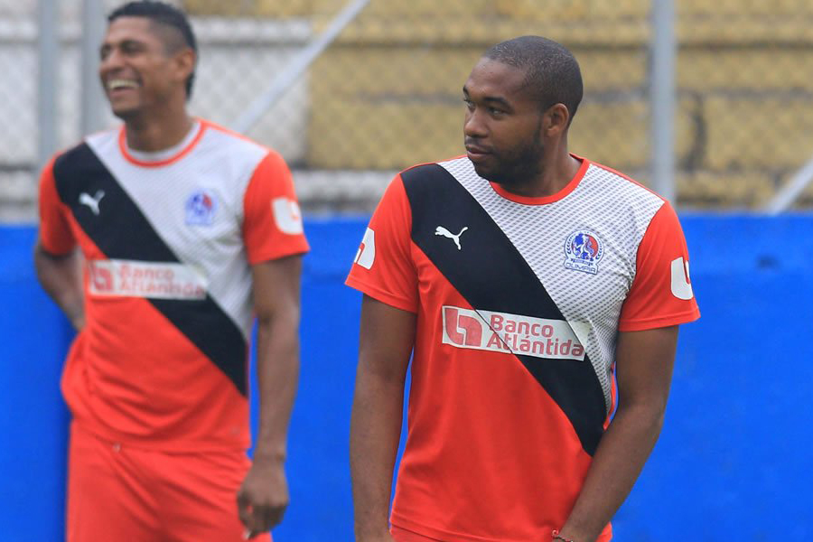 Wilsón Palacios seguirá en Olimpia