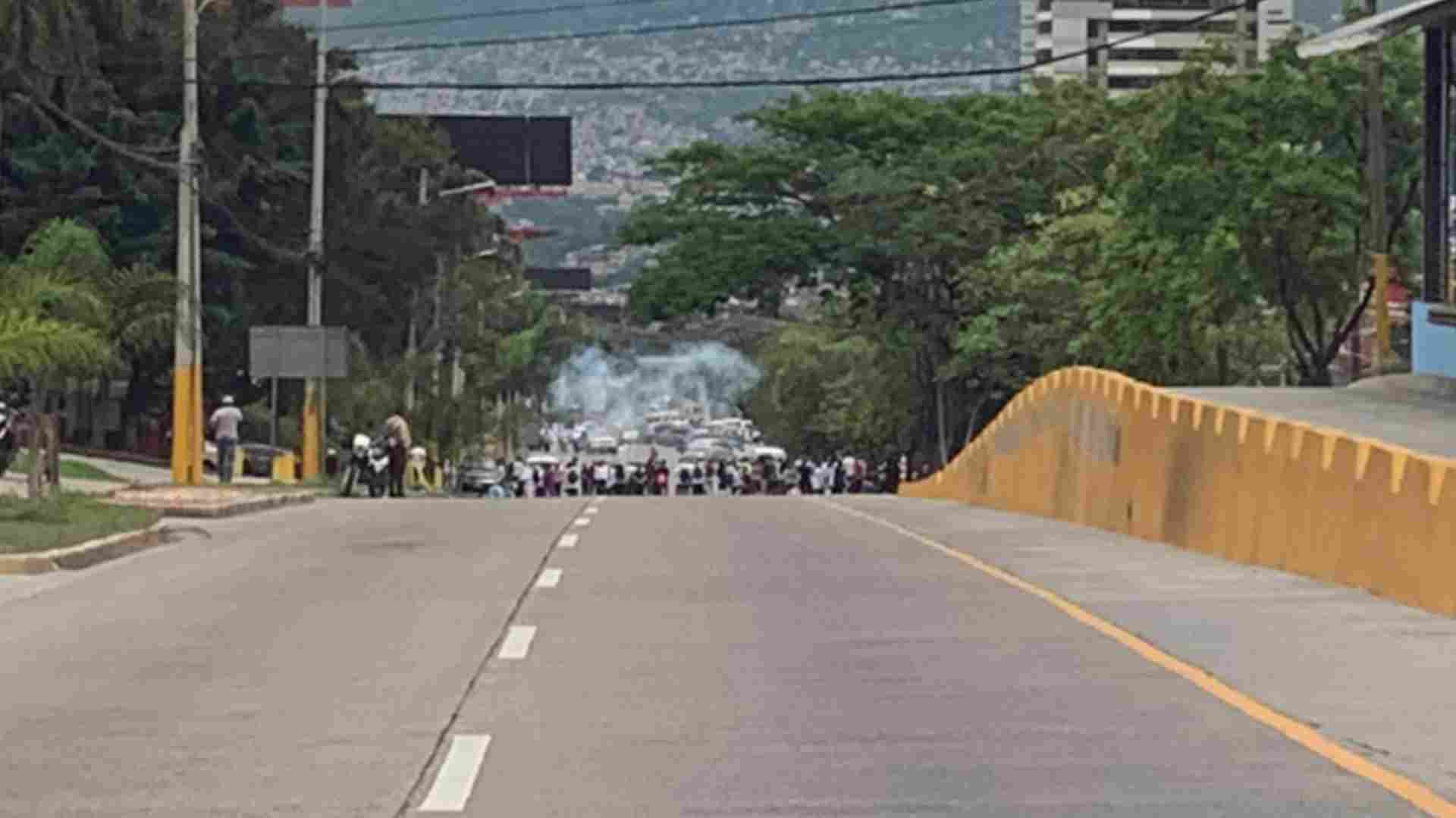 Paro Nacional maestros médicos Honduras