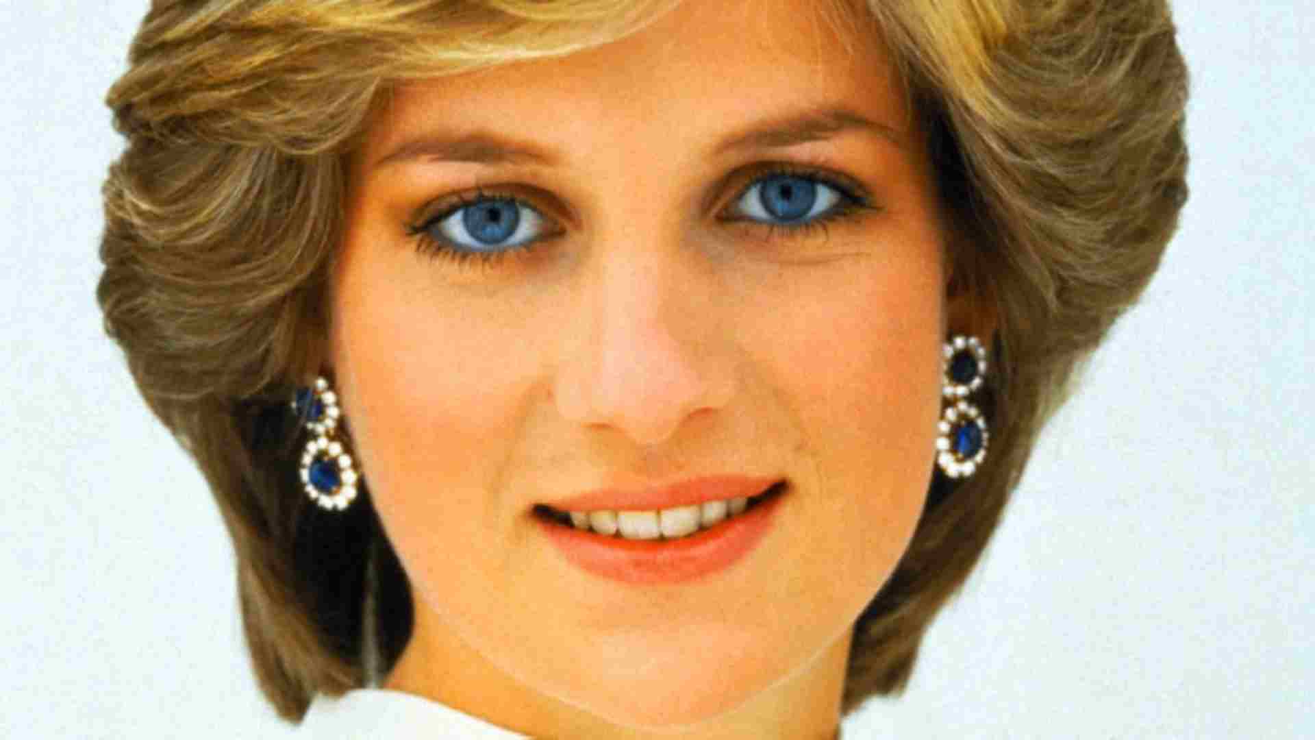 Леди ди читать. Lady Diana. Princess Diana face. Леди.