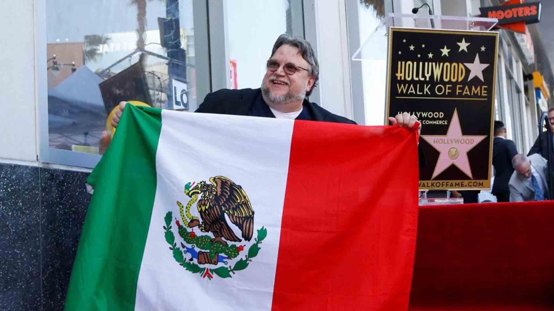 guillermo del toro estrella paseo fama