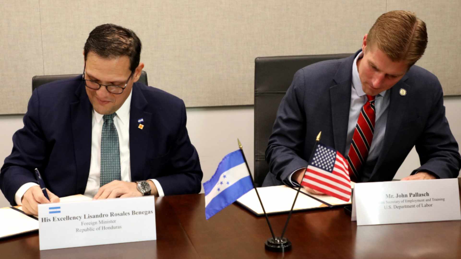 Honduras y Estados Unidos acuerdos