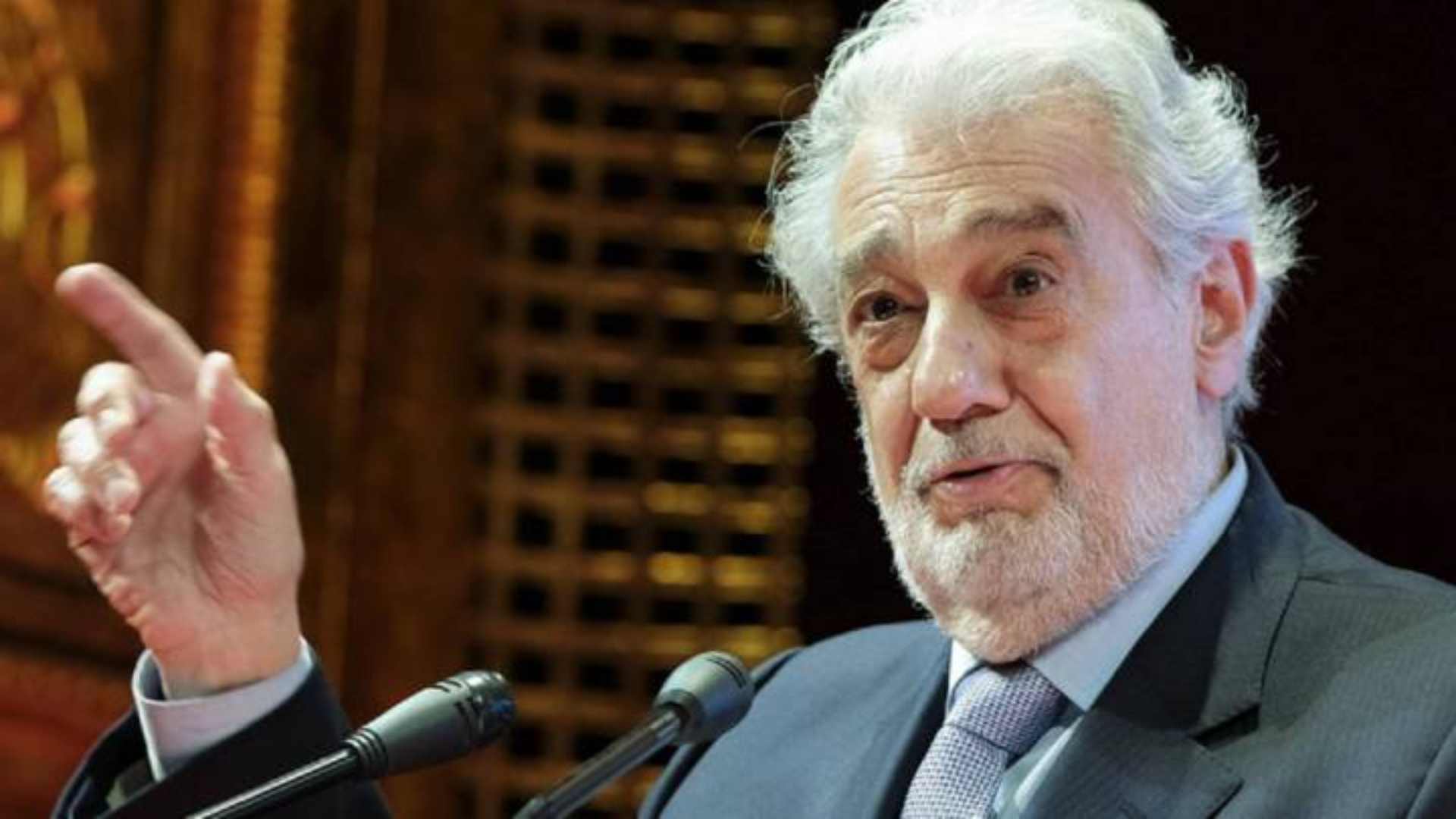 Plácido Domingo renuncia ópera