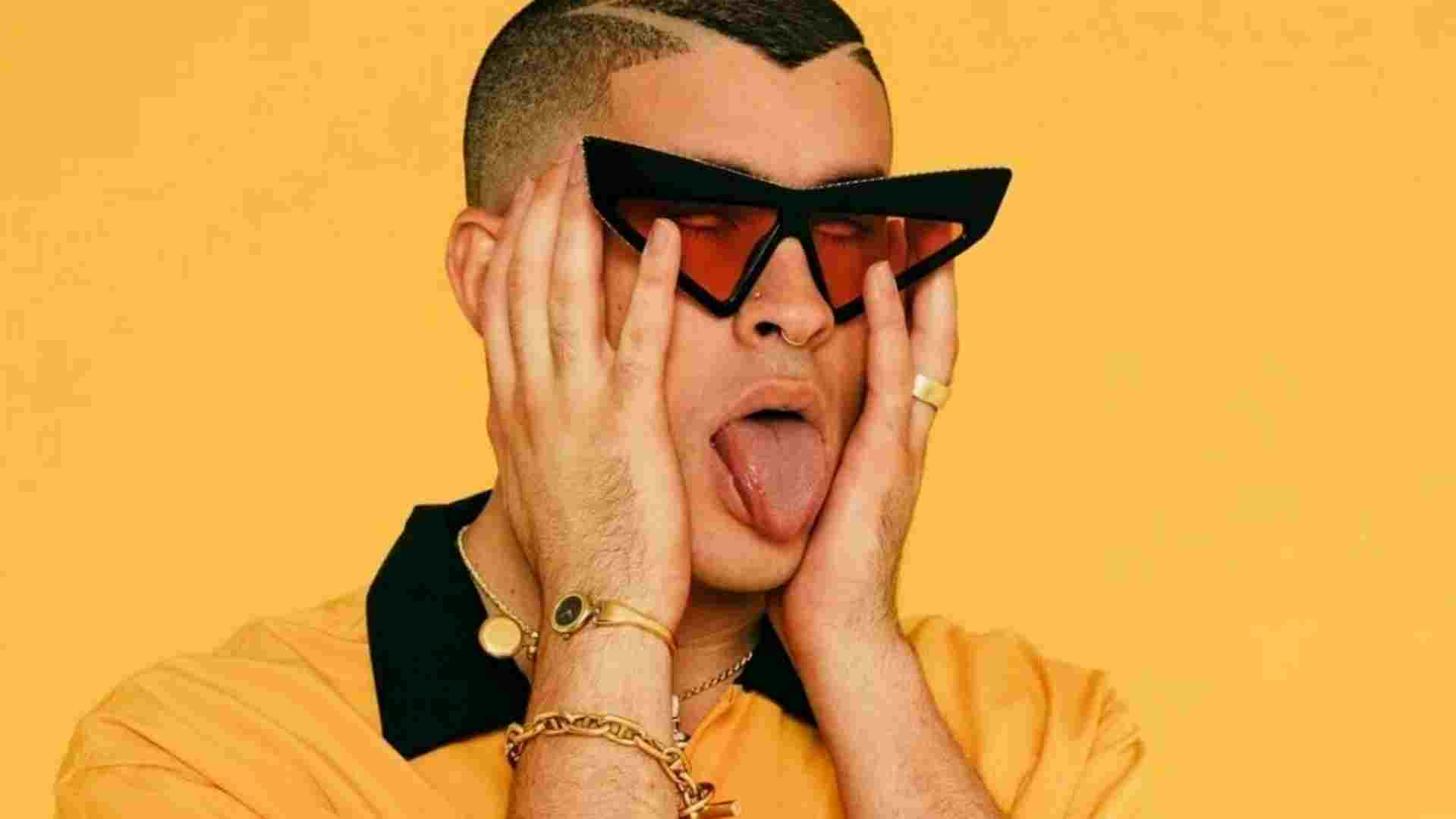 VIDEO Bad Bunny celebró el estreno de su nueva canción "VETE"