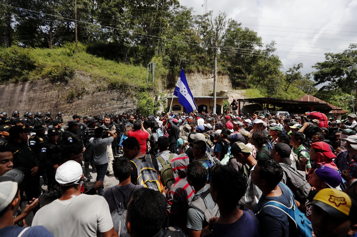 Guatemala detiene caravana migrante