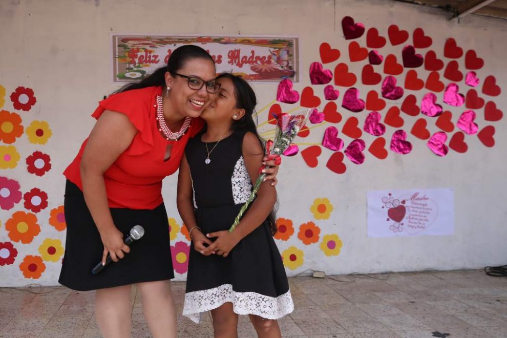 ella ninguna! Hoy se celebra el “Día de las madres” en Honduras