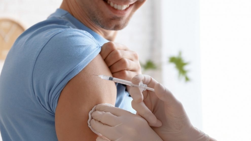 Sanofi vacuna ensayo