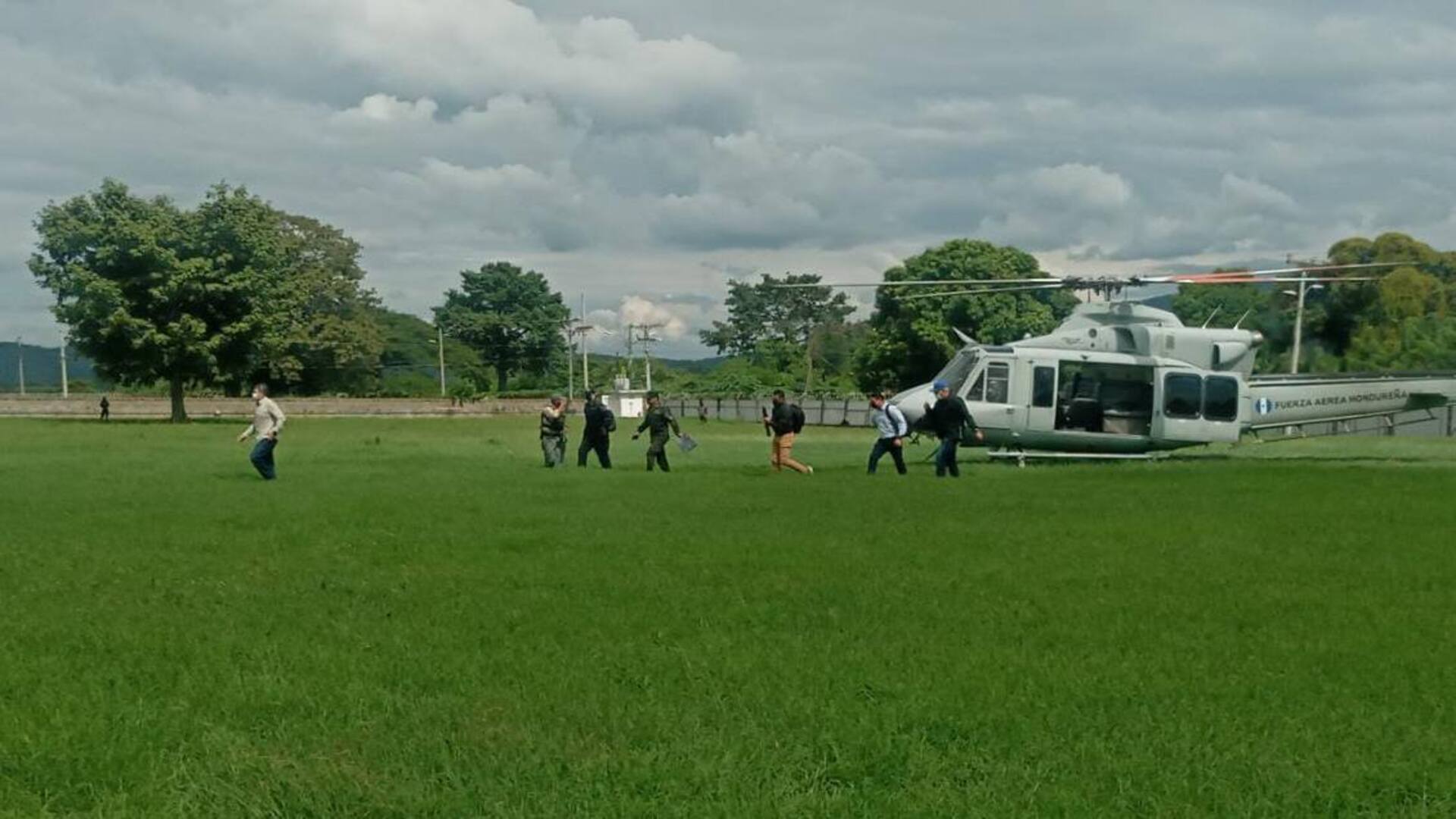 joh hernández helicóptero