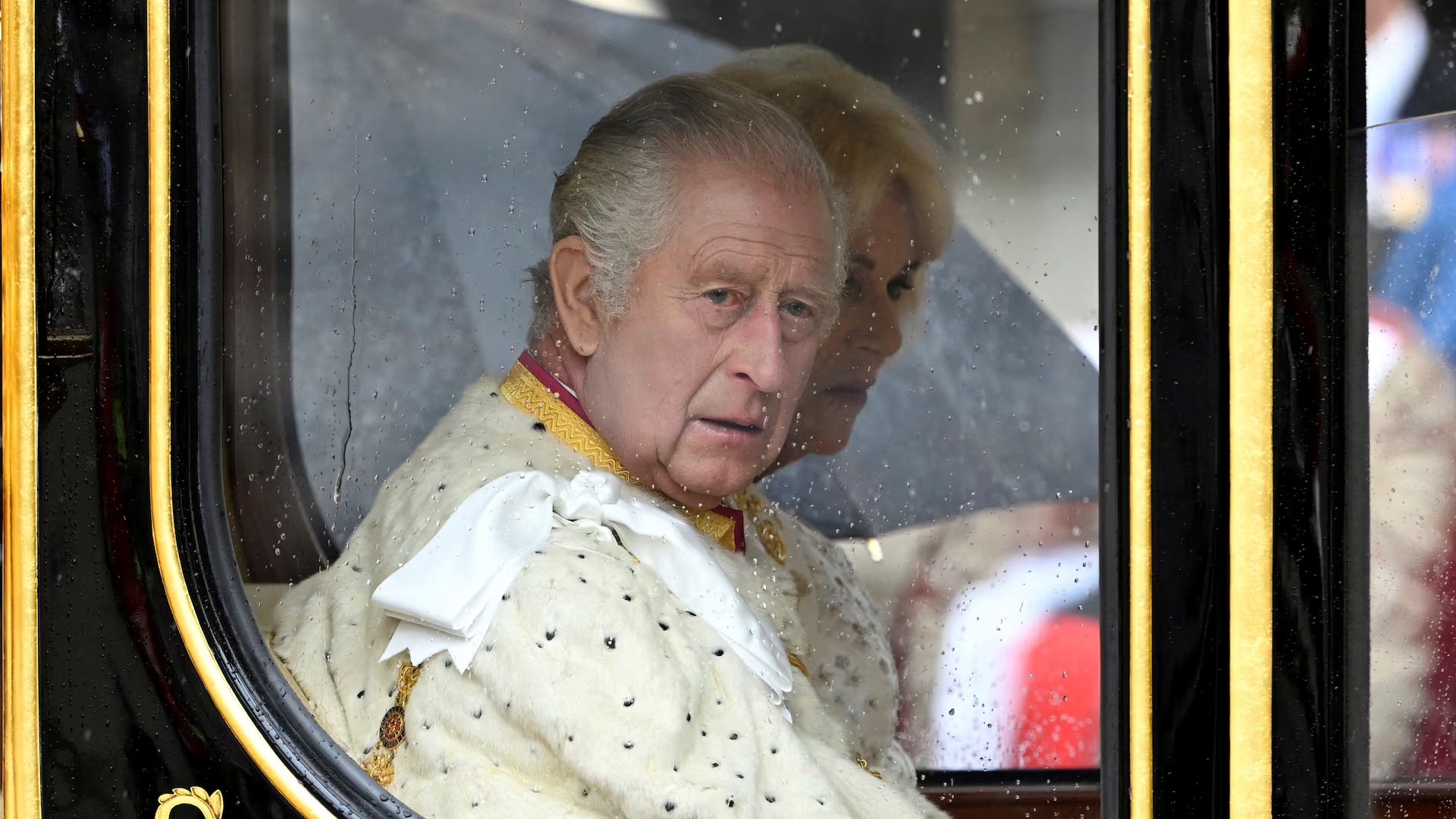 El Rey Carlos III desfilará por su cumpleaños en una carroza