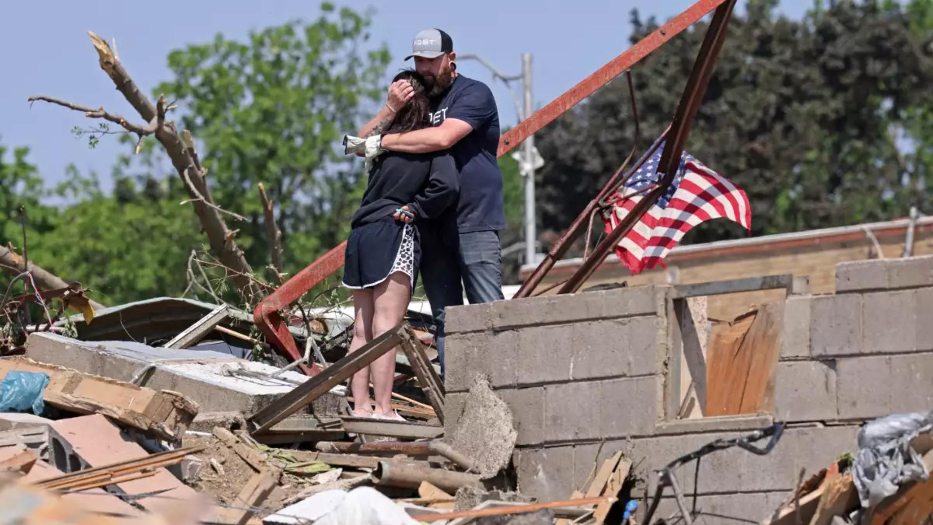Al menos 15 fallecidos dejan tormentas y tornados en Estados Unidos