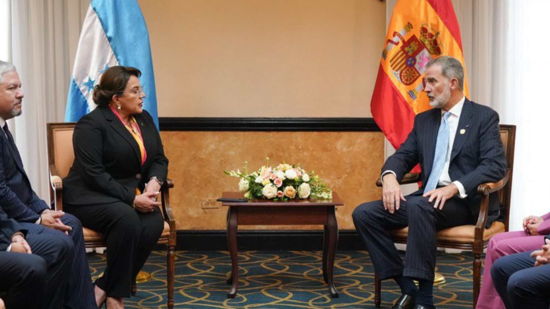 Rey Felipe VI se reúne con la presidenta Xiomara Castro