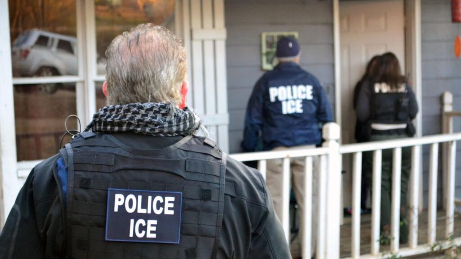 ¿Qué hacer durante redadas migratorias en Estados Unidos?