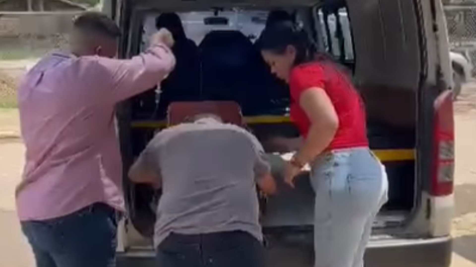 niño padastro cofradía