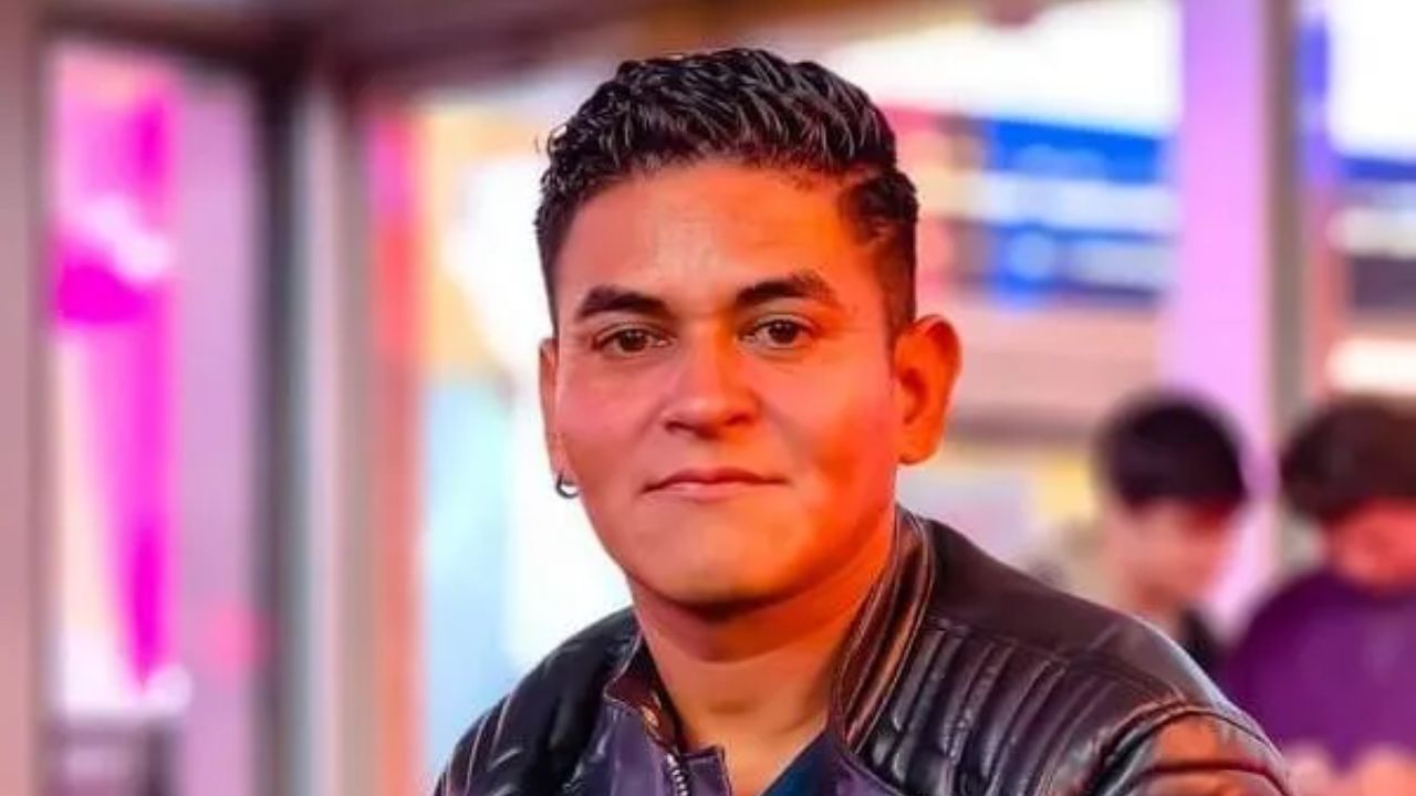¿A qué se dedica? Herminio Juárez sorprende con videos tras aparecer tatuado y con aretes